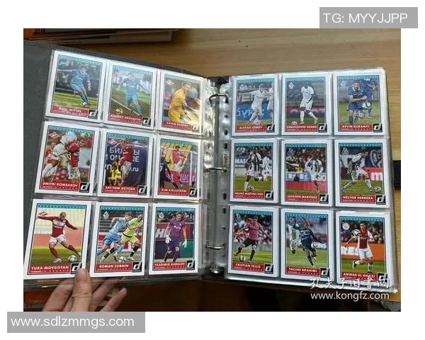 以皇足球球星卡收藏热潮下的价值探秘与未来发展趋势