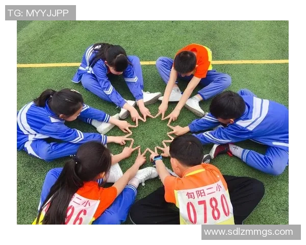 聚焦绿茵巨星赛前风采照展现运动激情与独特个人魅力